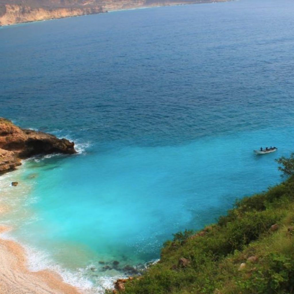 Shaat Hidden Beach in Salalah