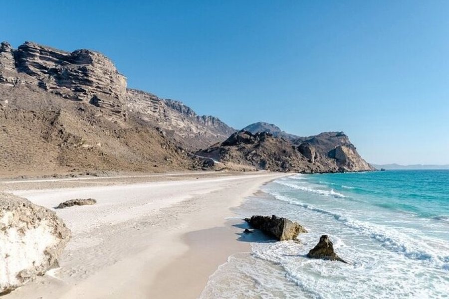 A 14-Day Round Trip through Oman (including North and South Oman)