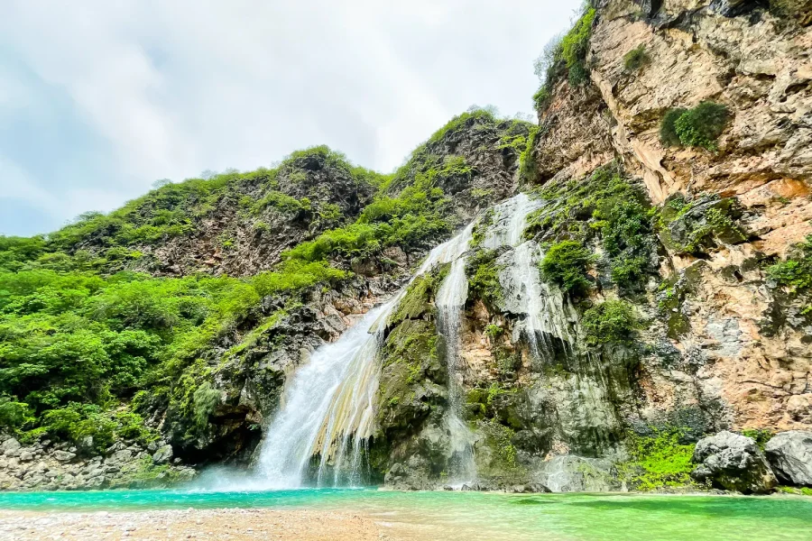 Ayn Khor Waterfall Hiking Tour | Private
